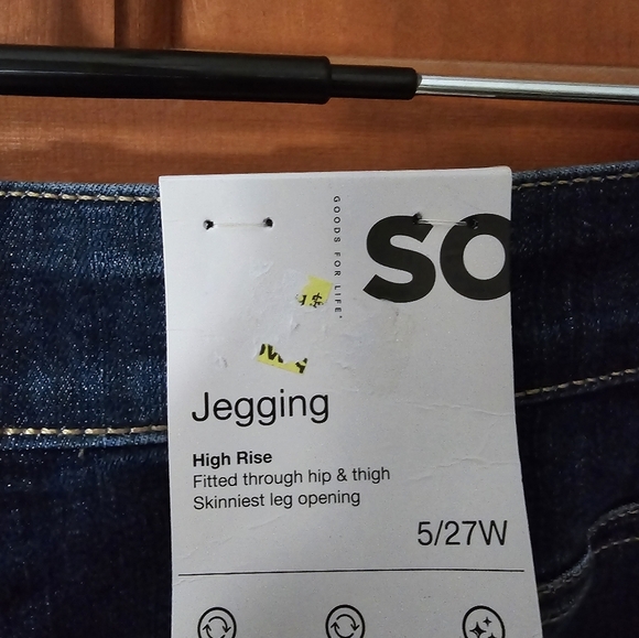 So high rise distressed skinny jegging  jeans sz 5/ 27 nwt - Picture 4 of 5